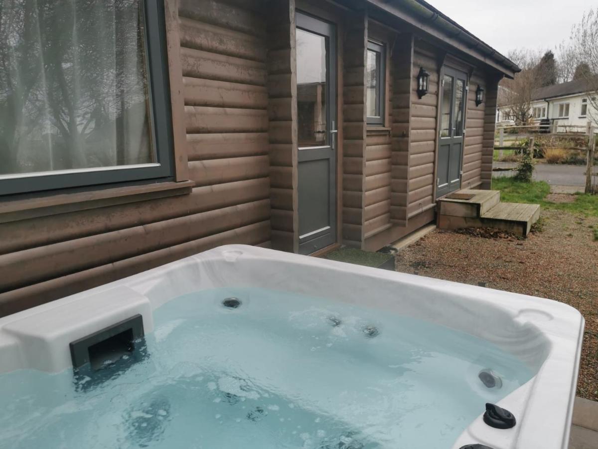 Villa Chestnut Meadow Country Park Sidley Exterior foto